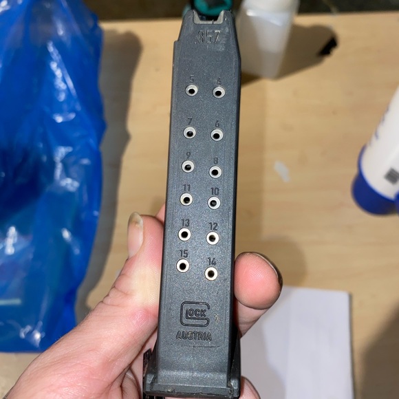 Magazine for a Glock 31.   15 round magazine. - Picture 3 of 6